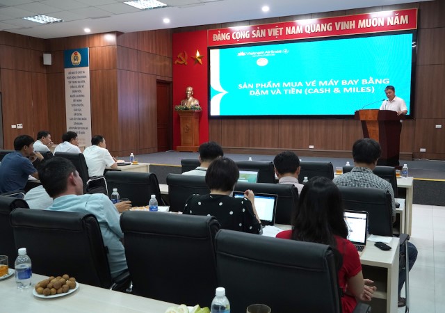 VNA giới thiệu loạt sản phẩm, dịch vụ 4.0 đến báo chí