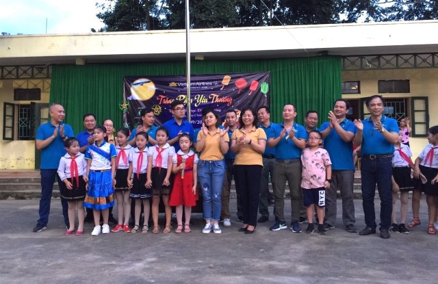 ‘Trăng rằm yêu thương’ – Khi hạnh phúc trọn vẹn là sẻ chia