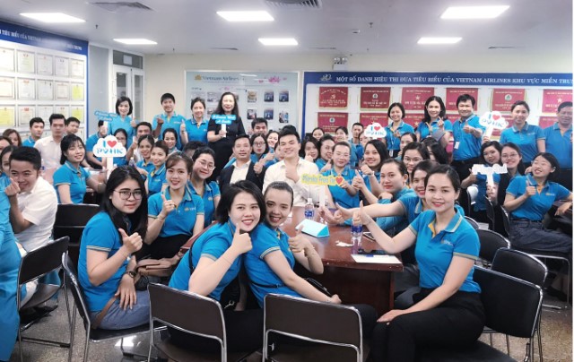 “Truyền lửa – truyền cảm xúc” đến sức trẻ CBNV Phục vụ hành khách VIAGS DAD