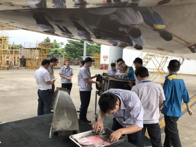 [Nhỏ mà không nhỏ] “Chăm chút” cho hệ thống điều hòa máy bay