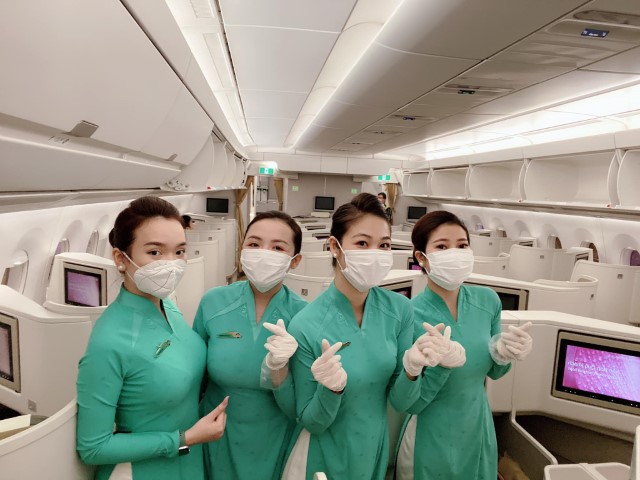 “Cho phép mình chia sẻ khó khăn cùng VNA”