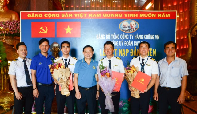 Trưởng thành cùng tuổi 25 của VNA