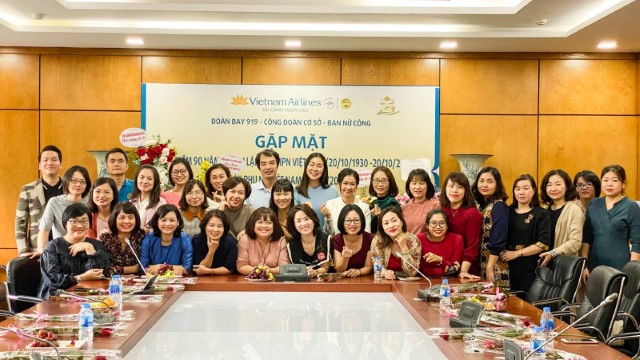 [20/10] Đoàn bay 919: Tổ chức gặp mặt, giao lưu nhân kỷ niệm Ngày phụ nữ Việt Nam 
