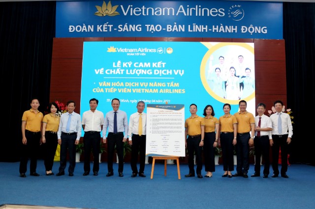Những khoảnh khắc đang nhớ trong buổi lễ ký 5 cam kết dịch vụ của ĐTV