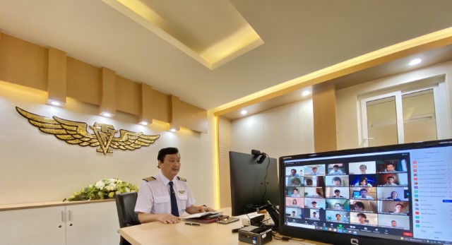 Bay Việt tổ chức khai giảng đặc biệt dành cho tân học viên khóa ATP35