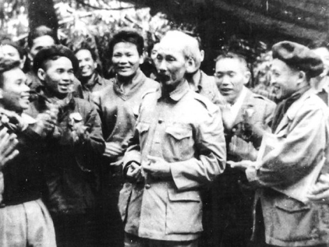 Chủ tịch Hồ Chí Minh – tấm gương sống mãi với thời gian