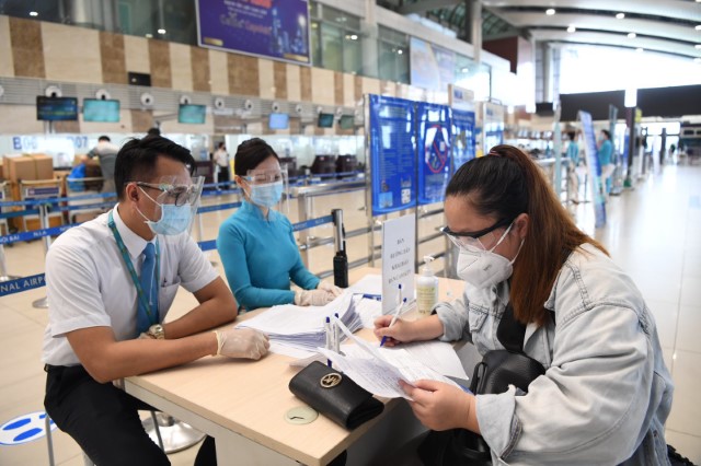Dừng yêu cầu kê khai Bản cam kết phòng, chống dịch Covid-19
