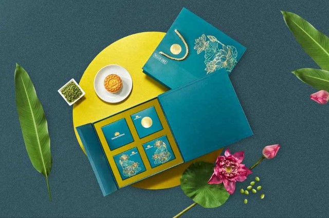 Thu đoàn viên cùng bánh trung thu cao cấp VACS
