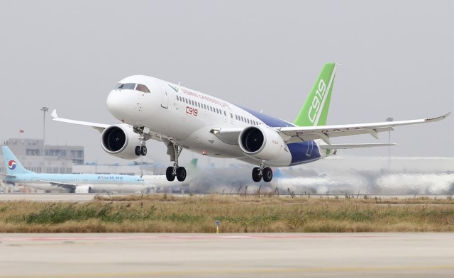 Bản tin HK ngày 16/9: Trung Quốc dự kiến ​​sẽ chứng nhận COMAC C919 vào ngày 19/9