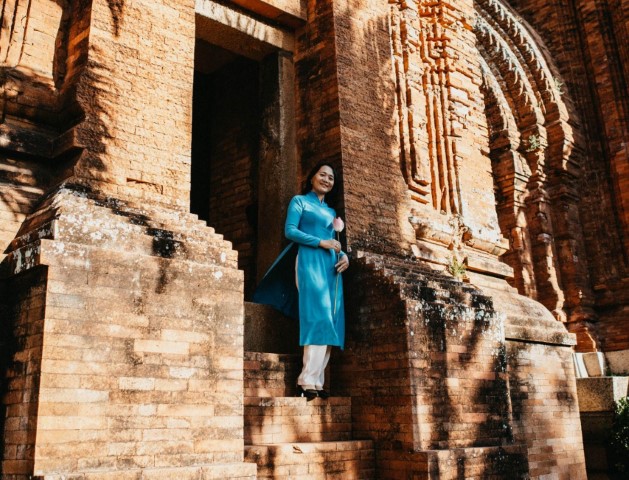 [Nụ cười Sen Vàng] Sen Vàng và tình yêu trong tôi