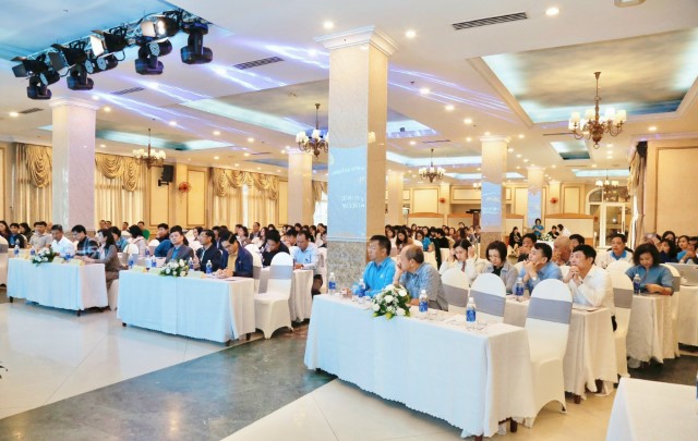 Hơn 150 cán bộ Công đoàn tham gia Hội nghị tập huấn công tác tổ chức Đại hội