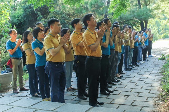 Hành trình về nguồn nhiều cảm xúc nơi Vũng Chùa – Đảo Yến