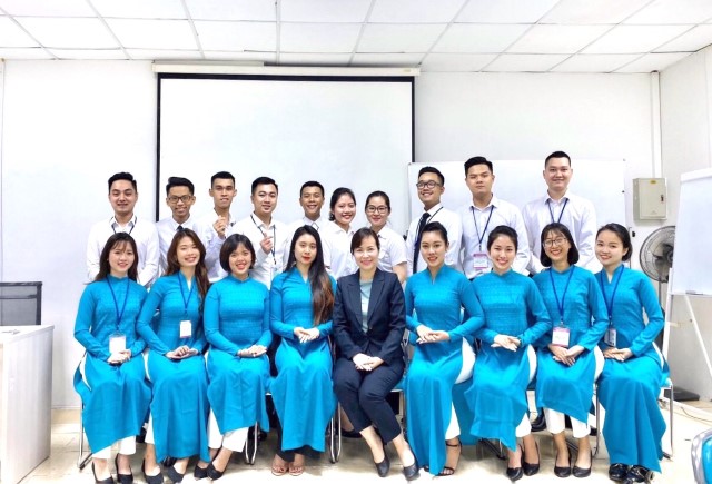 [20/11] Sự trân quý của đồng nghiệp chính là điều tự hào nhất với một người Thầy ở VNA
