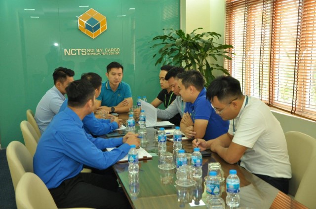 Thường trực ĐTN TCT làm việc với Hội đồng Bí thư Đoàn các khu vực năm 2022