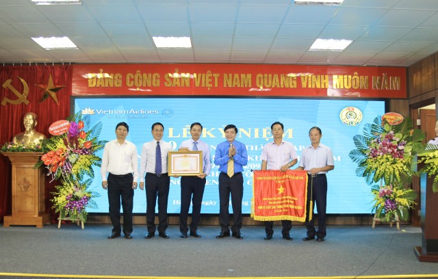 Công đoàn TCT HKVN 25 năm vững bước phát triển