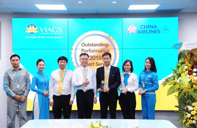 VIAGS Nội Bài nhận hàng loạt giải thưởng từ các hãng danh tiếng