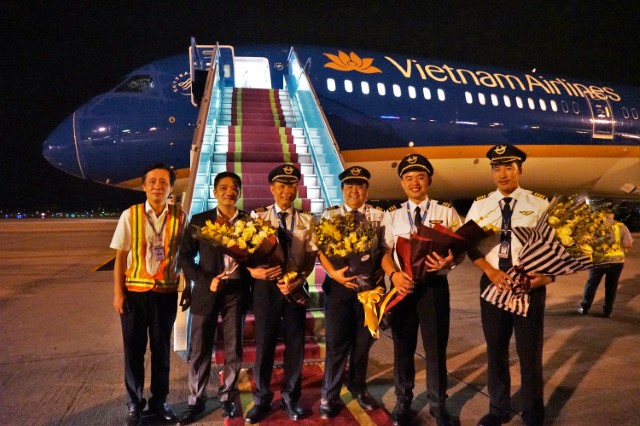 Boeing 787-10 Dreamliner gia nhập đội bay của VNA 