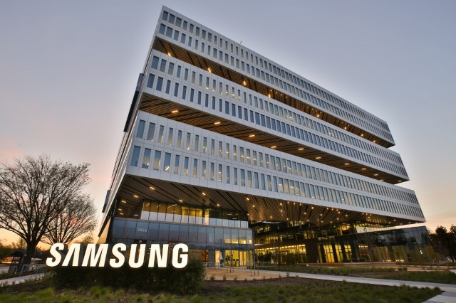 (HOT) Cơn lốc giảm giá lên đến 50% từ Samsung dành riêng cho CBNV VNA