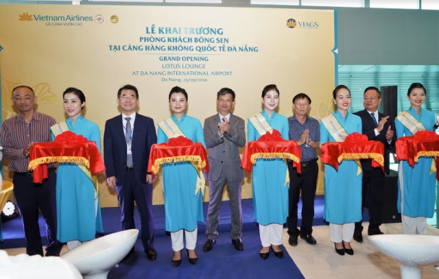 VNA inaugurates Lotus Lounge at Danang International Airport