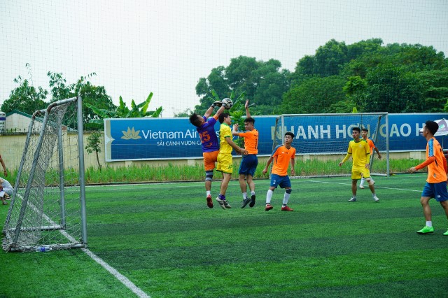 Kịch tính vòng Chung kết giải bóng đá VNA League 2019
