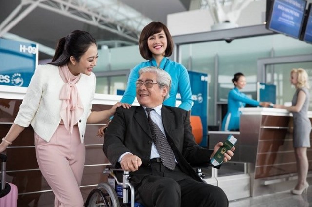 [Dịch vụ đặc biệt] 10 điều người cao tuổi đi máy bay cần lưu ý (Phần 1)