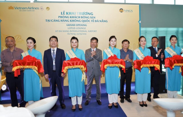 Vietnam Airlines khai trương phòng khách Bông Sen tại sân bay quốc tế Đà Nẵng