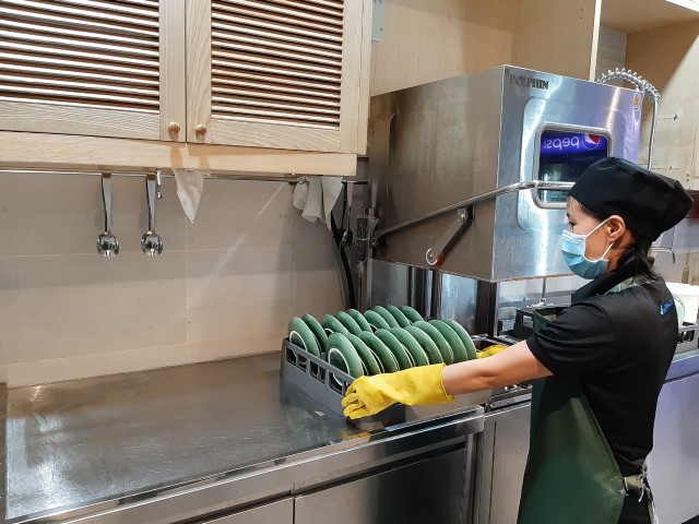 [nCoV] Lotus Lounges Make Efforts in Passenger Service and Virus Prevention