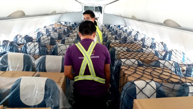 K6 khai thác thành công chuyến bay charter hàng hóa trên Cabin đầu tiên