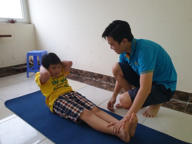 [VNAerAtHome] Ai bảo nấu cơm, trông con… là khổ???