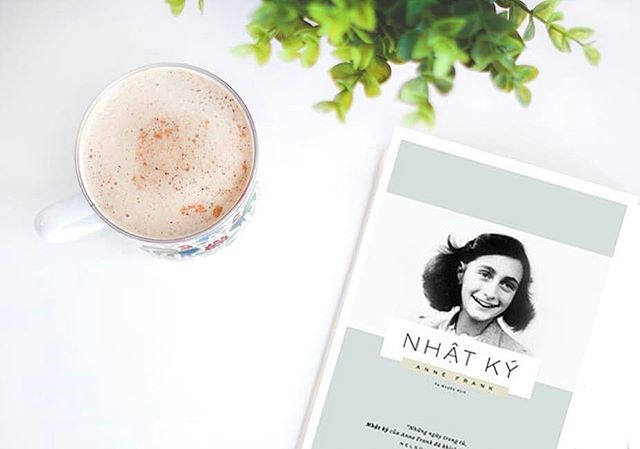 [Đọc sách phong cách VNA] Nhật ký Anne Frank- Nỗi đau và lạc quan của nhân loại
