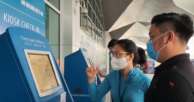 Hãng hàng không đầu tiên triển khai các dịch vụ tự làm thủ tục tại sân bay Vinh