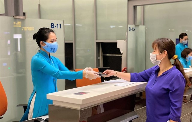 Đề nghị hỗ trợ hành khách bay quốc tế đi qua địa phương giãn cách