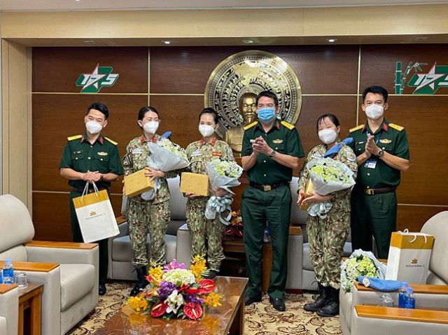 ĐTN VIAGS giao lưu với “những bông hoa Việt Nam trong Lực lượng Gìn giữ hòa bình Liên Hiệp Quốc”