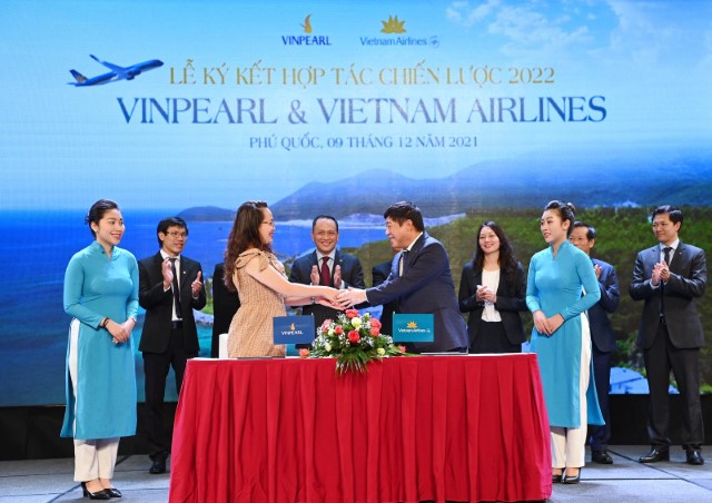 VNA và Vinpearl ký kết hợp tác phát triển sản phẩm hàng không – du lịch an toàn
