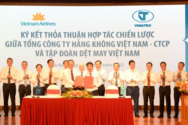 VNA và Vinatex hợp tác đẩy mạnh “Người Việt Nam ưu tiên dùng hàng Việt Nam”