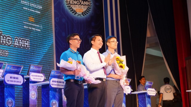 VNA đồng hành cùng cuộc thi Olympic tiếng Anh dành cho cán bộ trẻ năm 2019