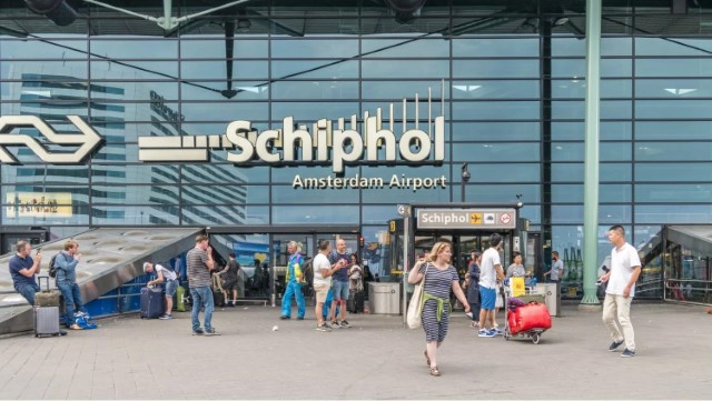 Hàng không Hà Lan đang bị ảnh hưởng bởi giới hạn số chuyến bay tại sân bay quốc tế Schiphol