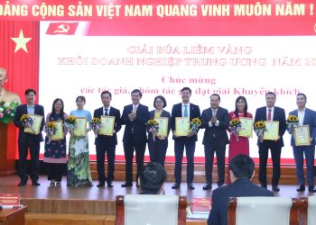Lễ trao Giải Búa liềm vàng Khối Doanh nghiệp Trung ương năm 2022