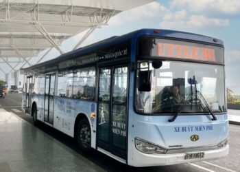 Free shuttle bus between terminals at Noi Bai International Airport (NIA)