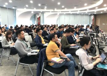 Khóa học Bồi dưỡng Lý luận chính trị dành cho đảng viên mới