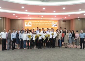 Chi bộ Ban ĐTMS: tổ chức Lễ kết nạp Đảng viên mới năm 2023