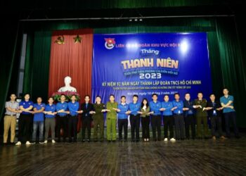 Lễ mít tinh Tháng Thanh niên tại khu vực Nội Bài