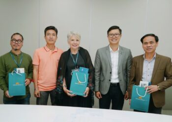 Chấm điểm tác phẩm dự thi “Sáng tạo biểu trưng 30 năm Hãng HKQG”