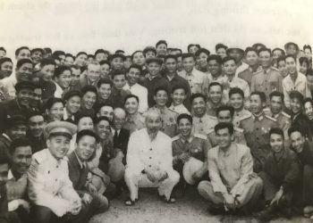 [19/5] Người VNA học tập phong cách làm việc tận tụy, trách nhiệm và khoa học của Chủ tịch Hồ Chí Minh