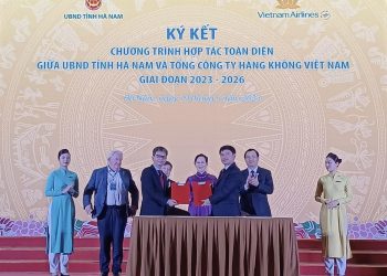Vietnam Airlines ký kết hợp tác toàn diện với tỉnh Hà Nam