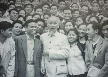 [19/5] Bác Hồ với thành công của cách mạng Việt Nam