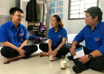 Hỗ trợ cho NLĐ – ĐVTN thuộc Chi đoàn Khai thác hàng hóa – ĐCS TECS có hoàn cảnh khó khăn