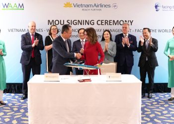 Vietnam Airlines signs Memorandum of Understanding with UK charity Facing The World and the World Alliance of Airway Management to support children with facial deformities