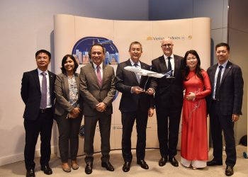 Vietnam Airlines kỷ niệm 20 năm đường bay thẳng Việt Nam – Cộng hòa Pháp