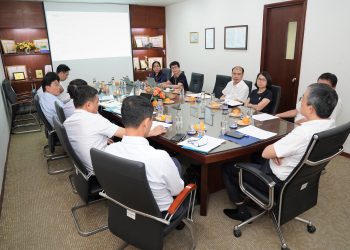 Chủ tịch Đặng Ngọc Hòa làm việc với các đơn vị khu vực phía Nam